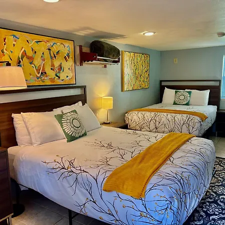 Riverwalk Inn